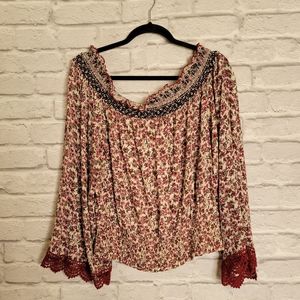 AMERICAN RAG  floral off shoulder top size XXL Burgundy cream black lace trim
